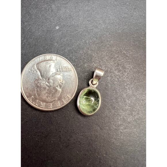 NEW Seafoam green gem tourmaline sterling silver pendant 1.72 grams - Picture 4 of 9